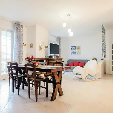 Apartment Holiday Casa Maia 05